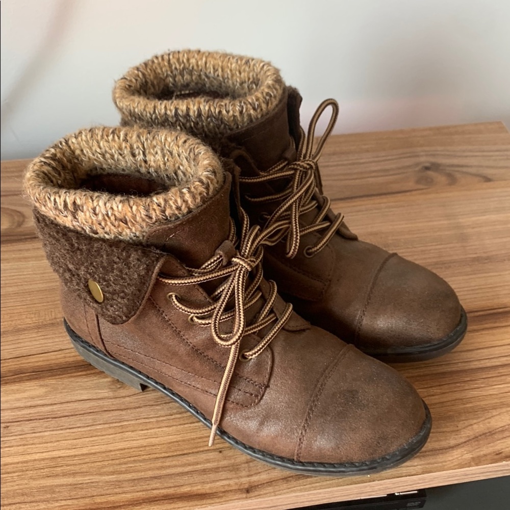 Cliffs by WHITE MOUNTAIN Brown Lace Up Boots with Knit Cuff